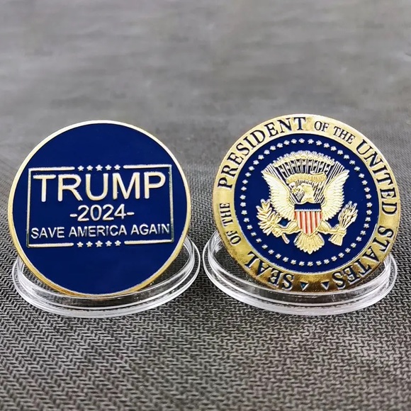 🇺🇸Trump 2024 Presidential Seal Save America Again Gold & Blue Collector Coin! - Picture 1 of 5
